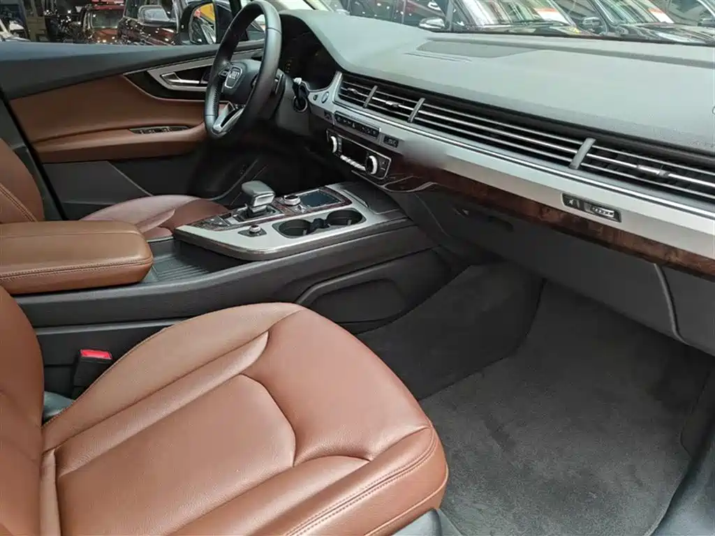 Audi Q7 2018 45 TFSI S line Sport фото 13