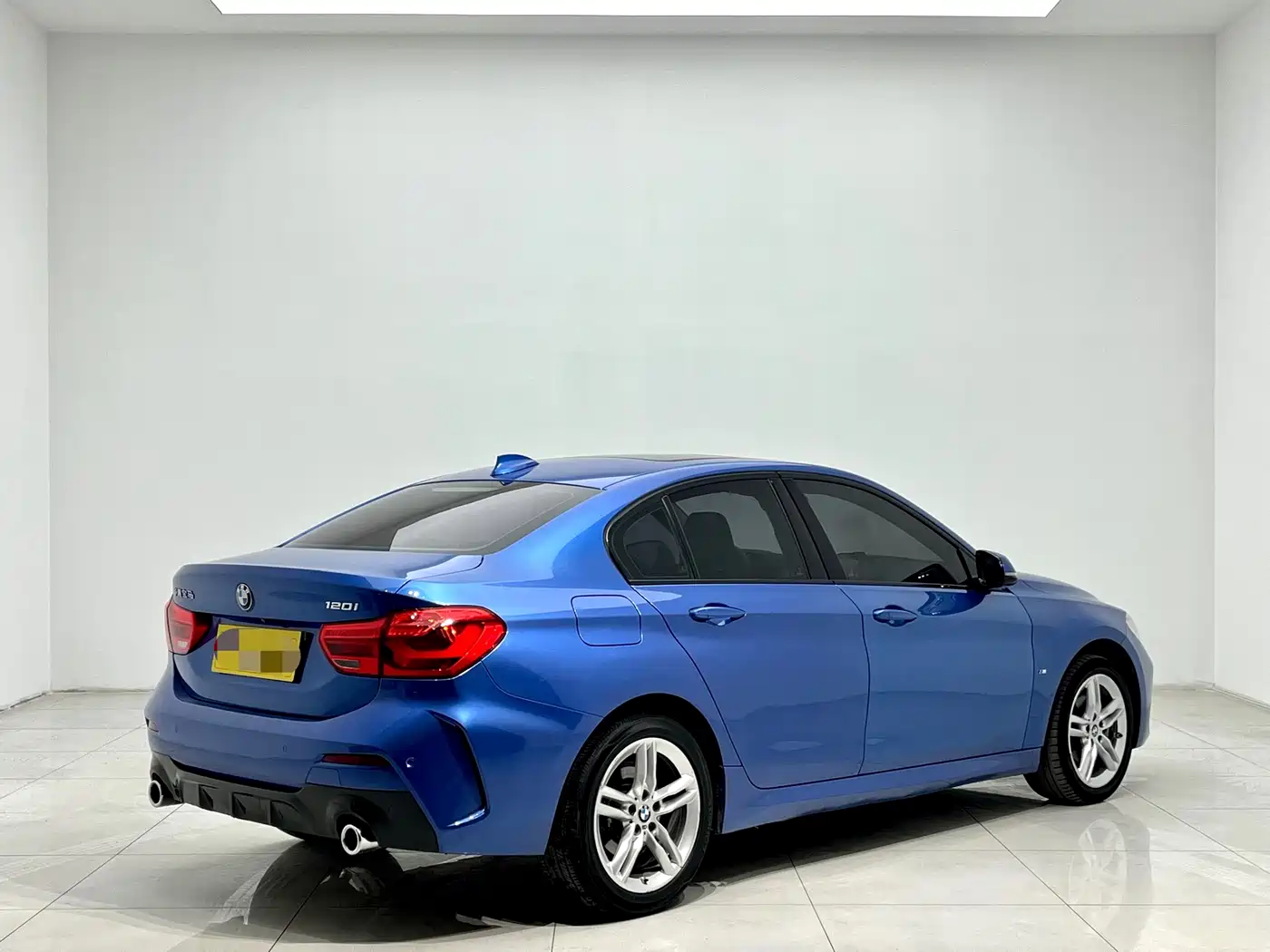 BMW 1 Series 2020 Model 120i M Sport Package фото 6