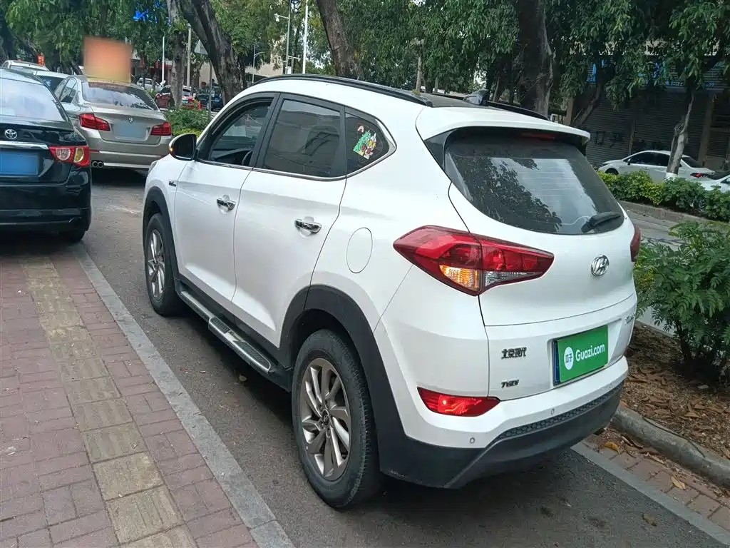 Hyundai Tucson 2015 1.6T Dual Clutch 2WD Smart фото 5