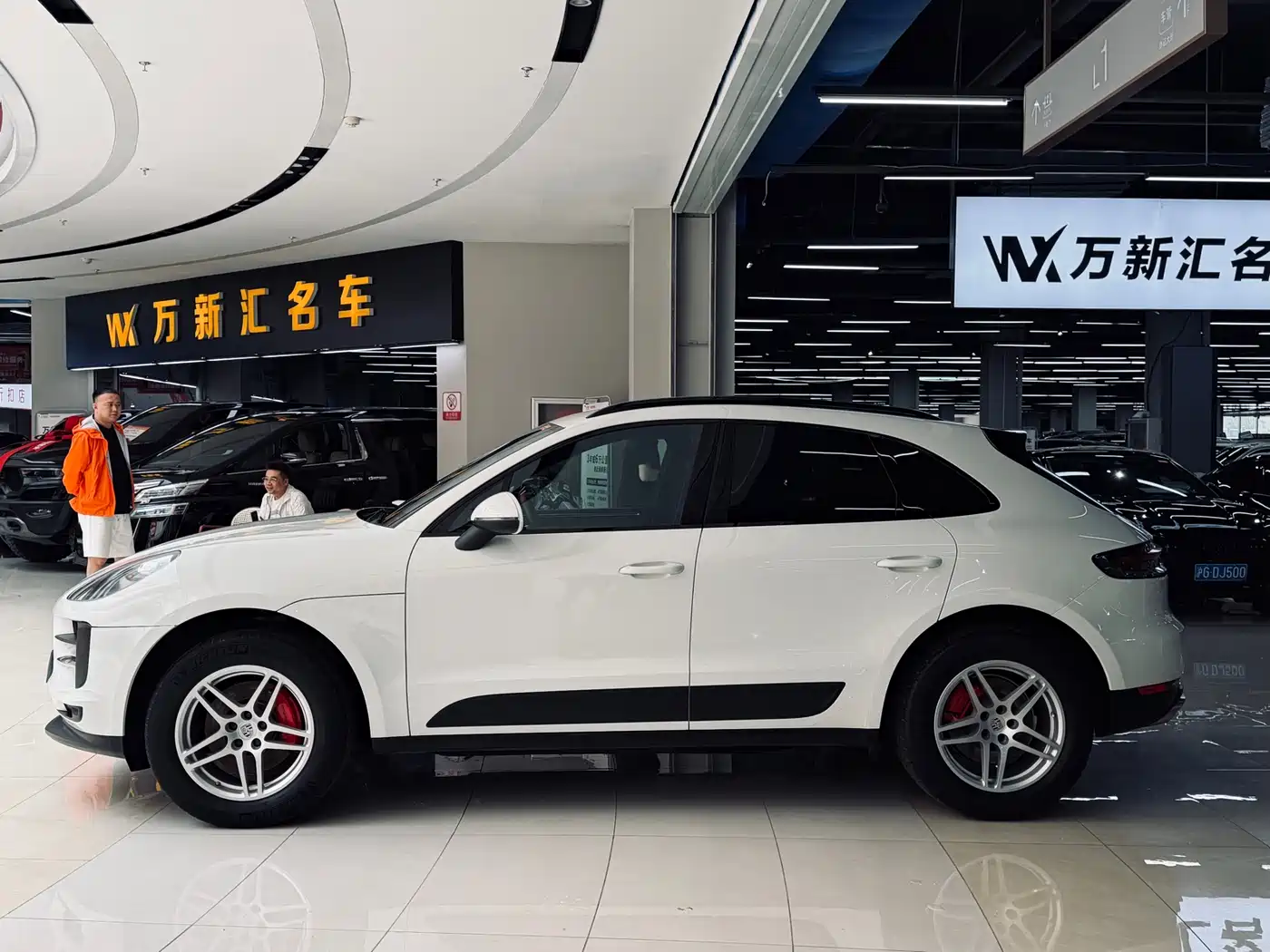 Porsche Macan 2018 Macan 2.0T фото 5