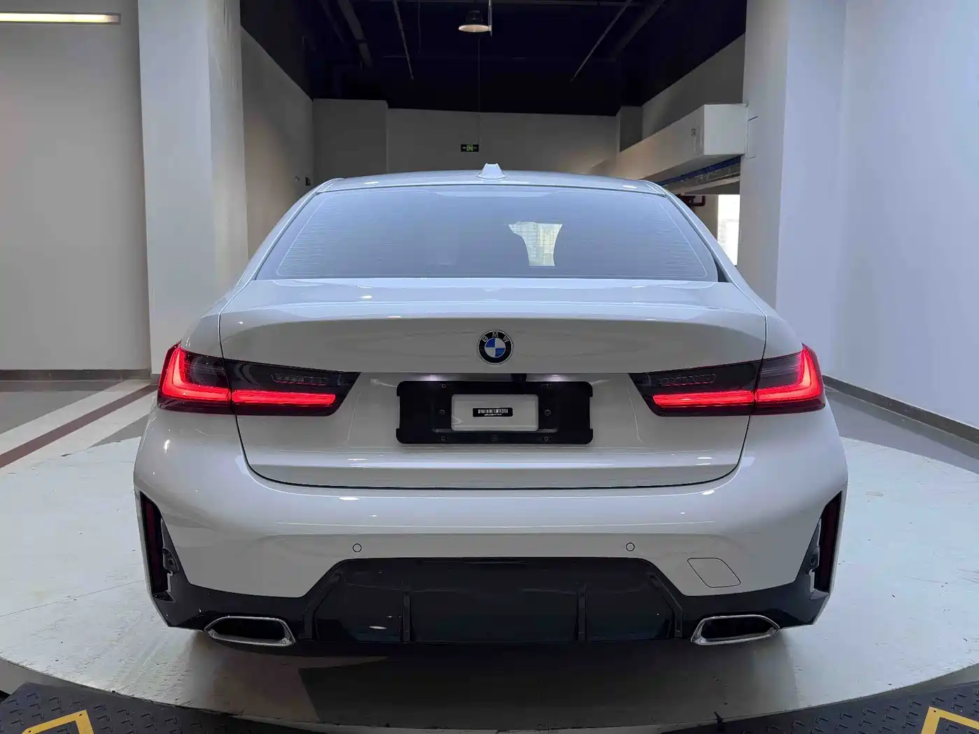 BMW 3 Series 2023 320Li M Sport Package фото 5