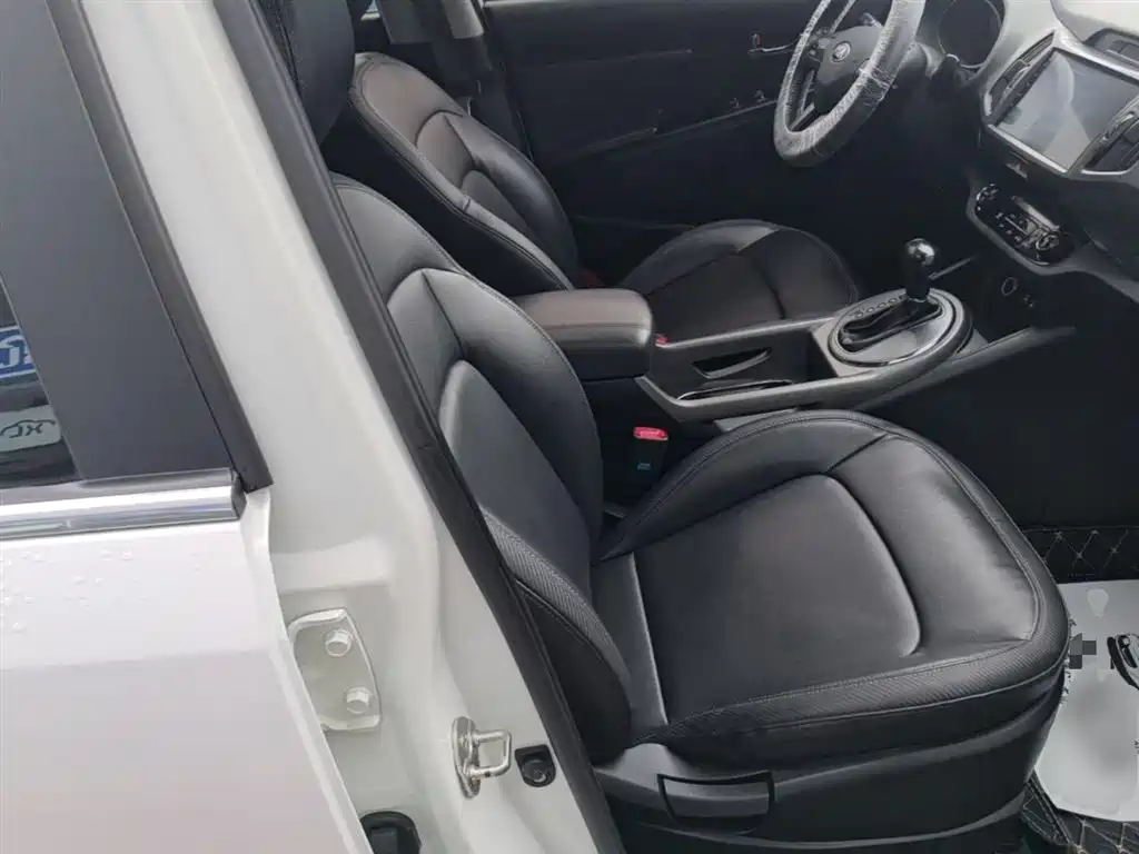 Kia Sportage 2016 2.0L Automatic 2WD GLS фото 25