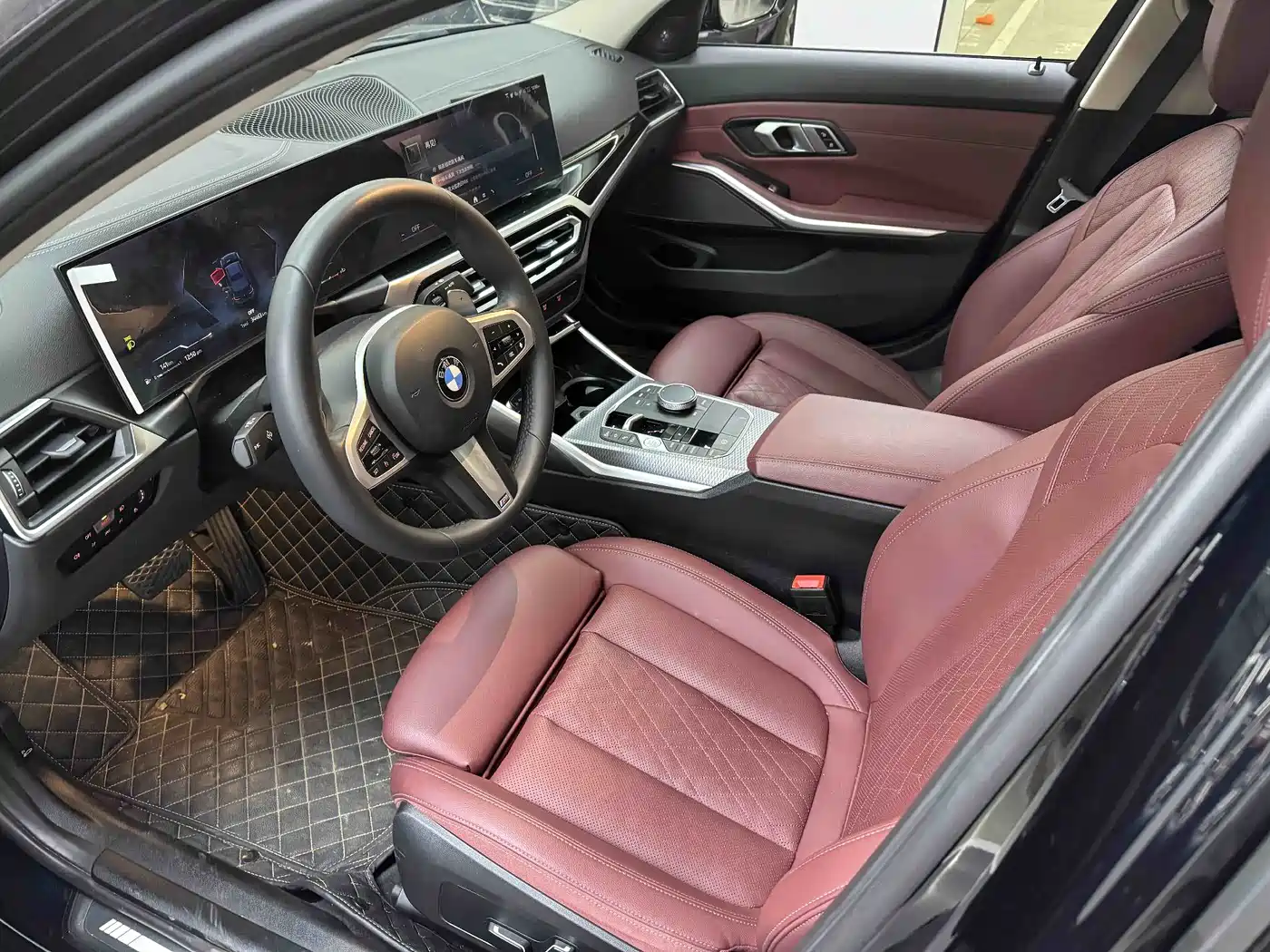 BMW 3 Series 2023 325Li M Sport Black Night Package фото 3