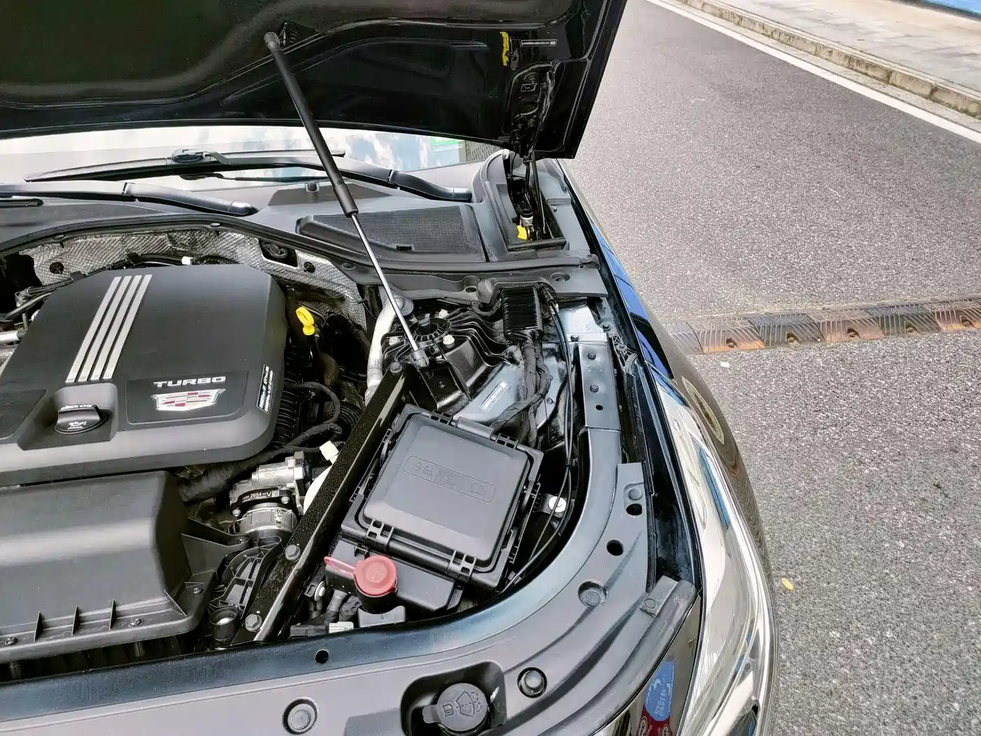 Фото 9 - Cadillac CT6