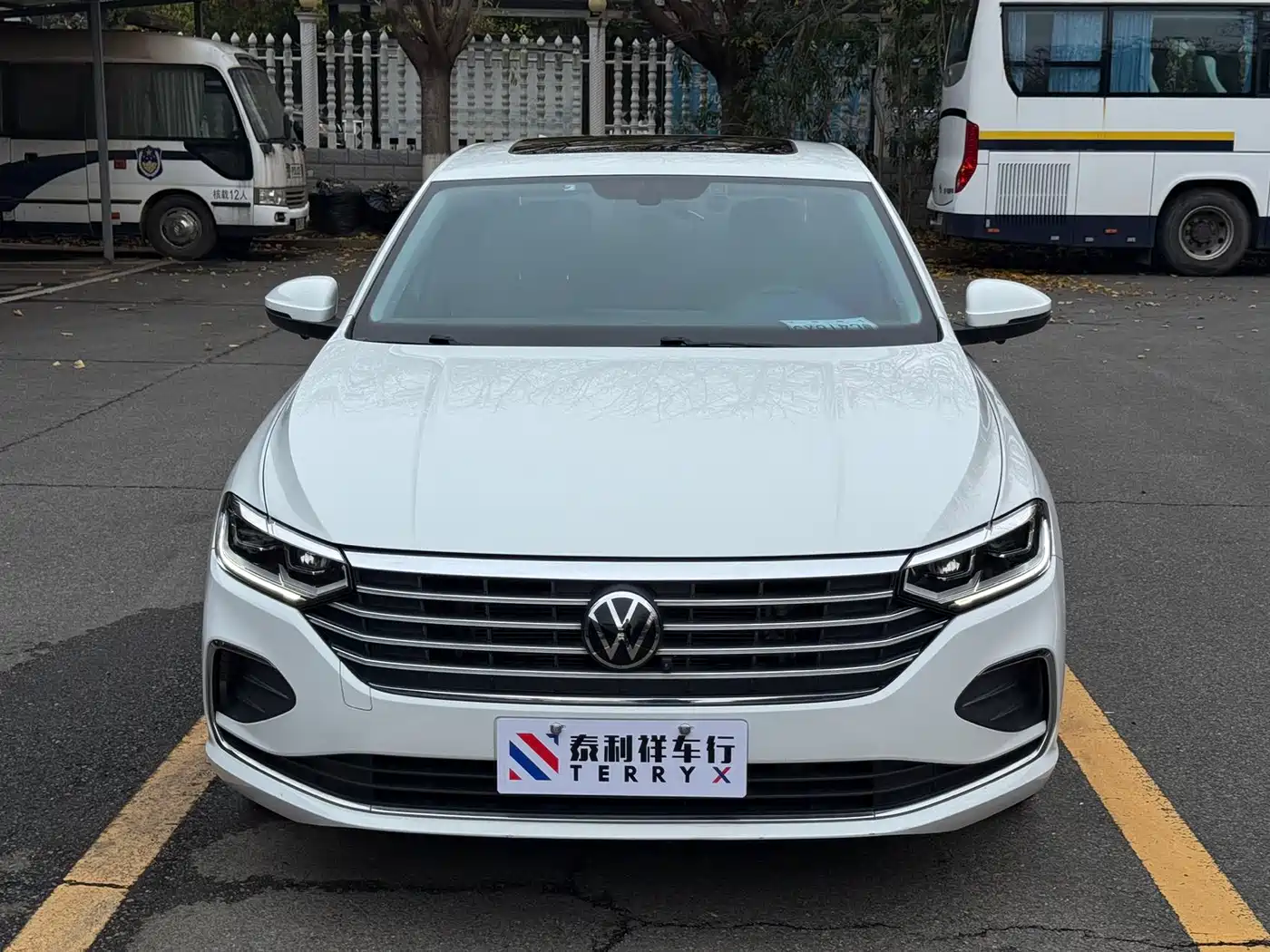 Volkswagen Lavida 2023 280TSI DSG Comfort Edition фото 2