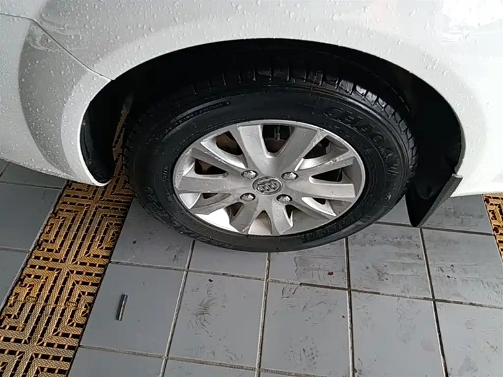 Buick Excelle 2015 1.5L Manual Classic фото 23