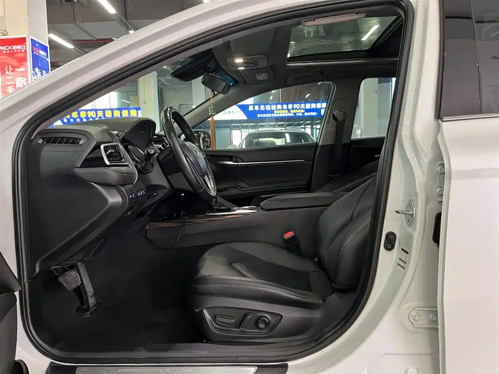 Toyota Camry 2019 2.5G Luxury (China V) фото 7