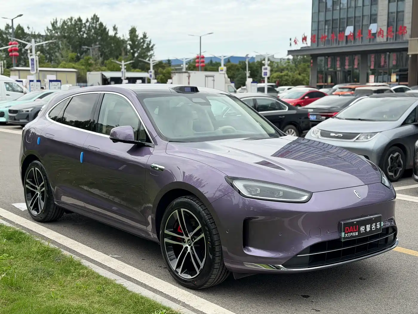 AITO Wenjie AITO M5 2025 Extended Range Ultra AWD фото 3
