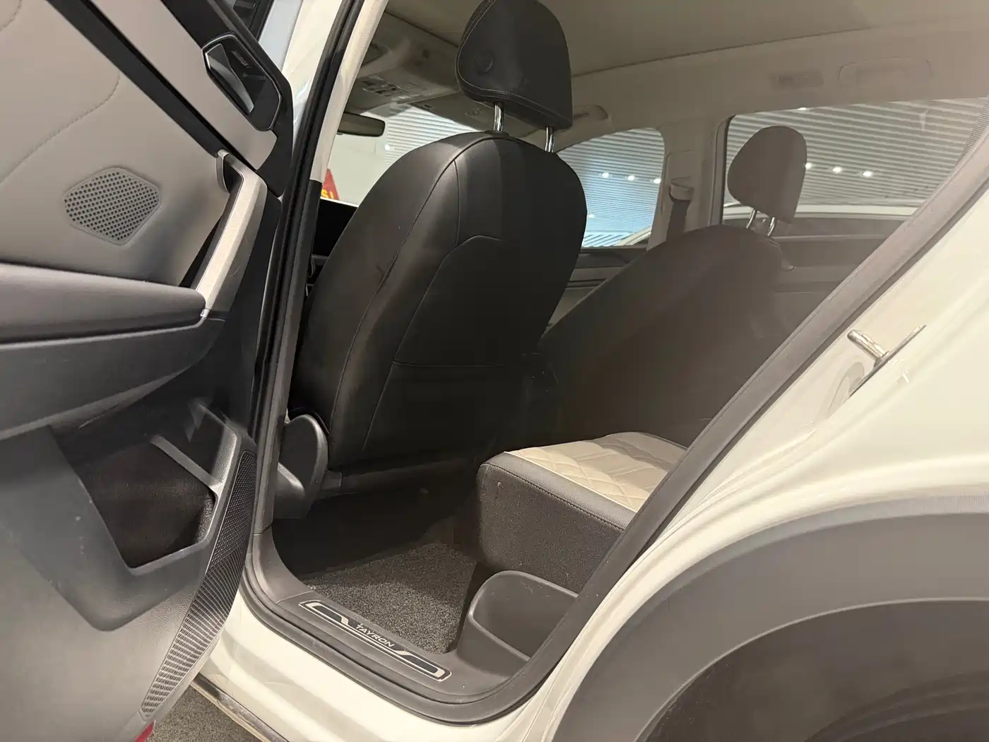 Volkswagen Tayron 2023 300TSI 2WD Luxury Plus Advanced Edition фото 5