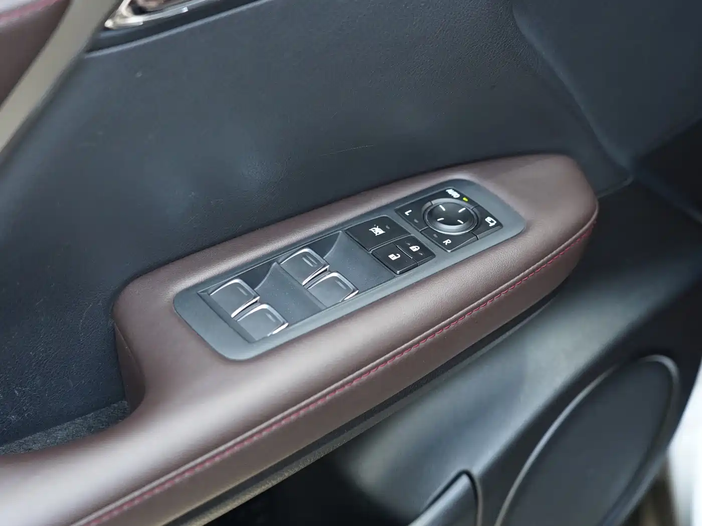 Lexus RX 2020 Facelift 300 2WD Comfort Edition фото 19