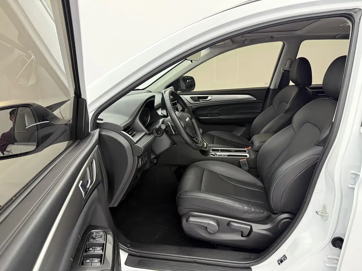 Haval M6 2023 PLUS 1.5T DCT Luxury Smart Connect фото 21