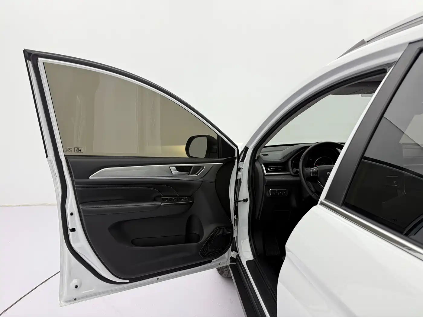 Haval M6 2023 PLUS 1.5T DCT Luxury Smart Connect фото 22