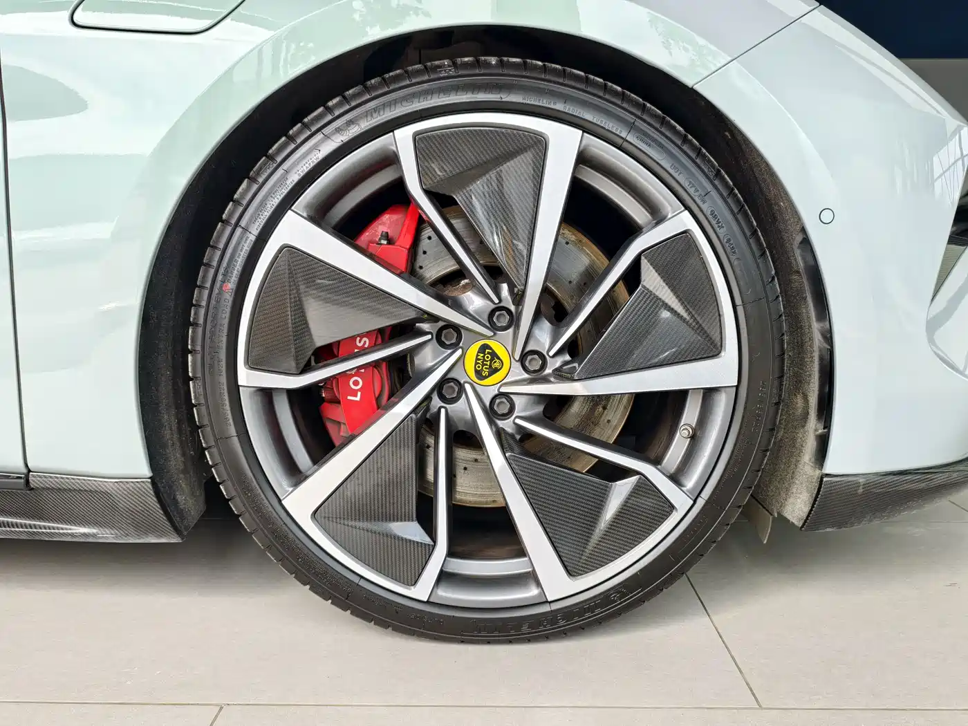 Lotus Cars EMEYA Blossom 2024 Blossom Premium Custom Limited Edition фото 16