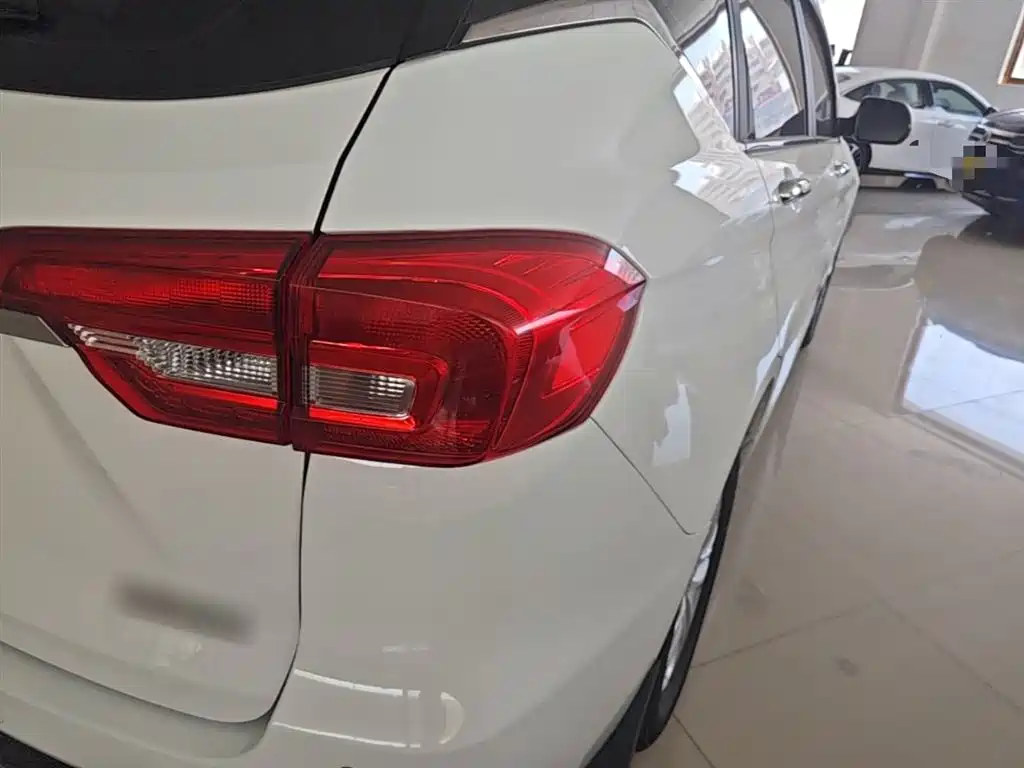 Haval M6 2019 1.5T DCT 2WD Value Edition (China VI) фото 8