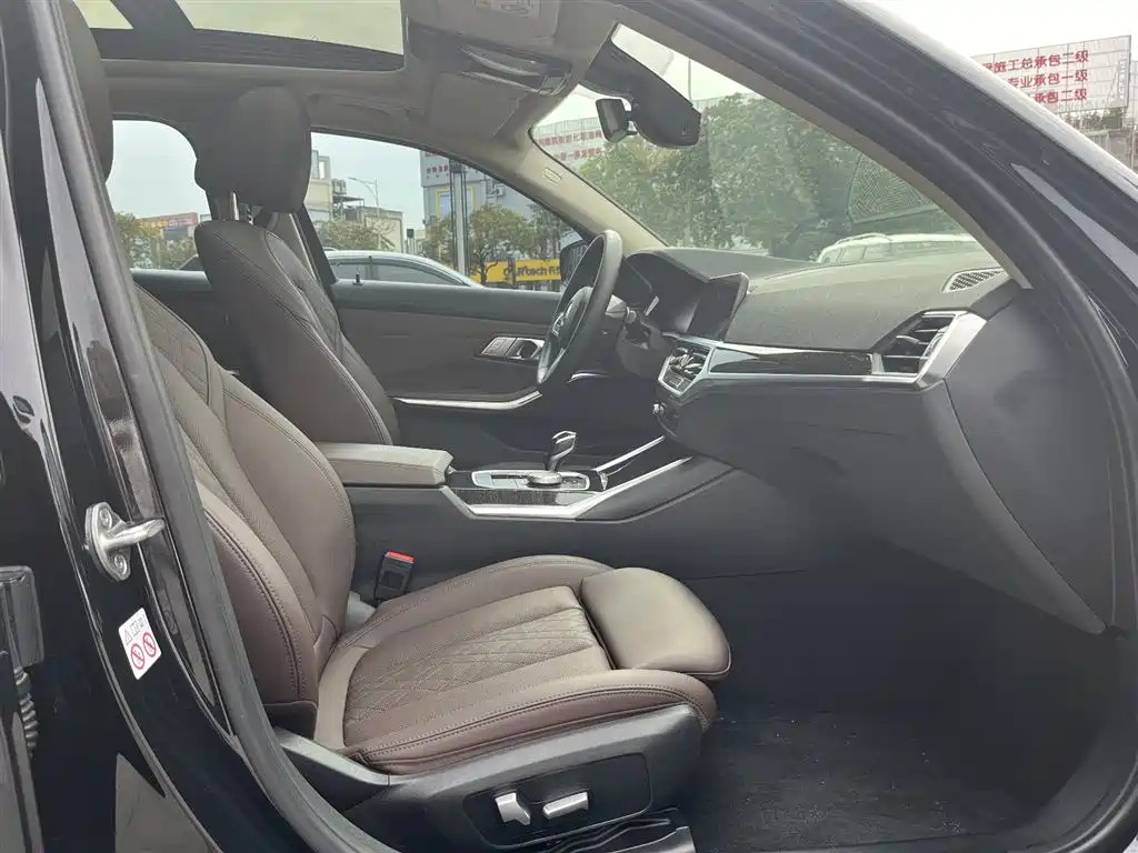 BMW 3 Series 2022 Facelift 325Li M Sport Package фото 32