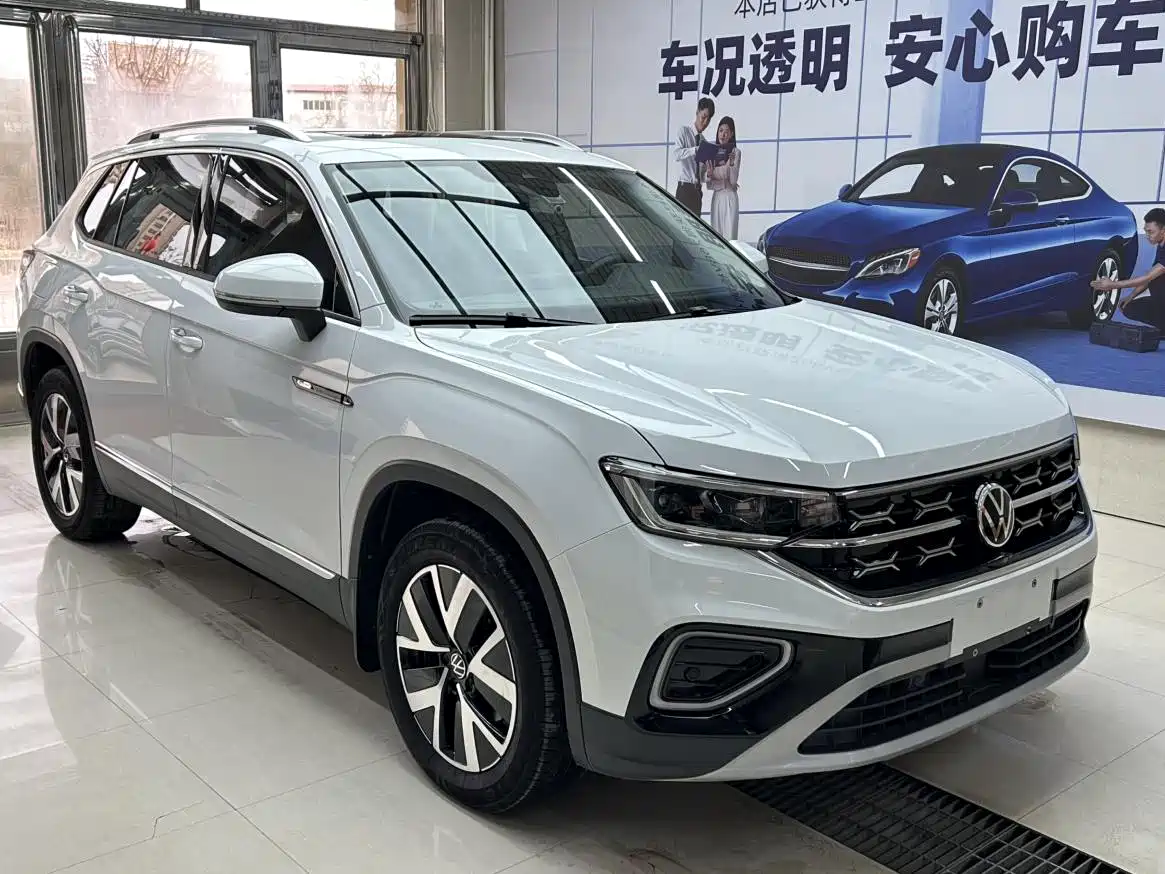 Volkswagen Tayron 2023 280TSI 2WD Luxury Plus Advanced Edition фото 3