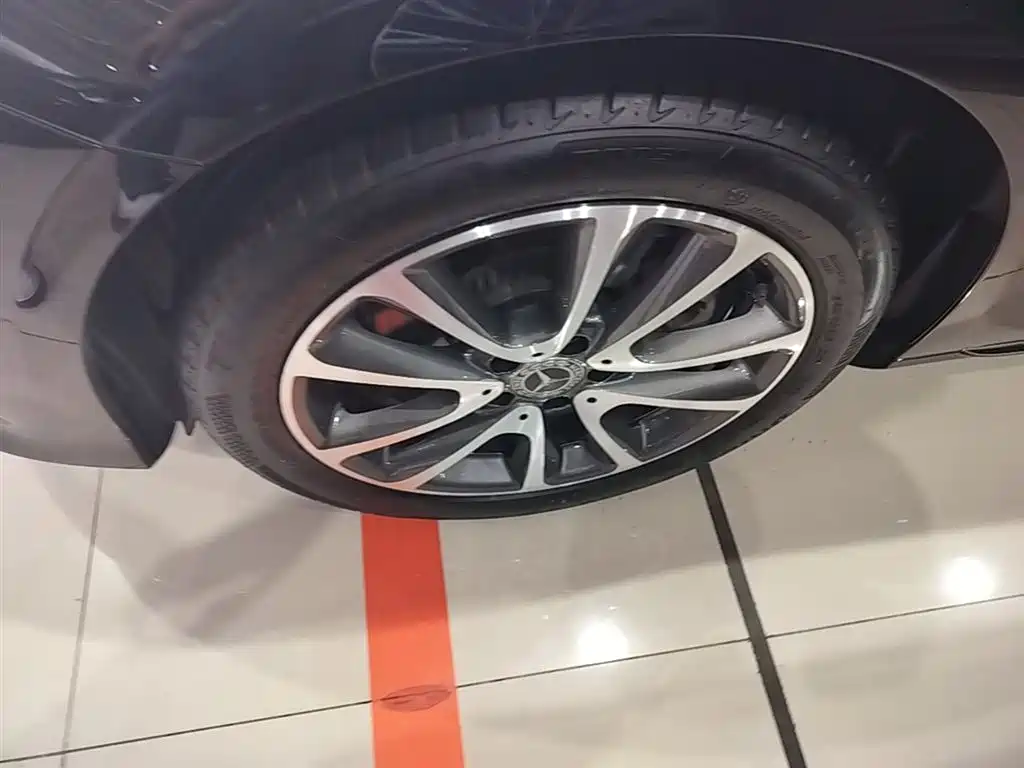 Mercedes-Benz E-Class 2018 Facelift E 200 L 4MATIC фото 23
