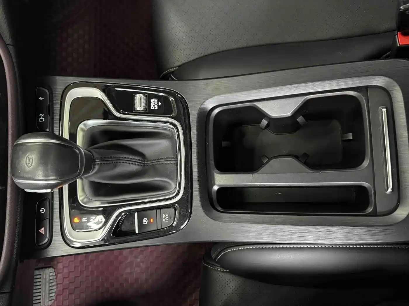 GAC Trumpchi Trumpchi M6 2021 PRO 270T DCT Premium Edition фото 16