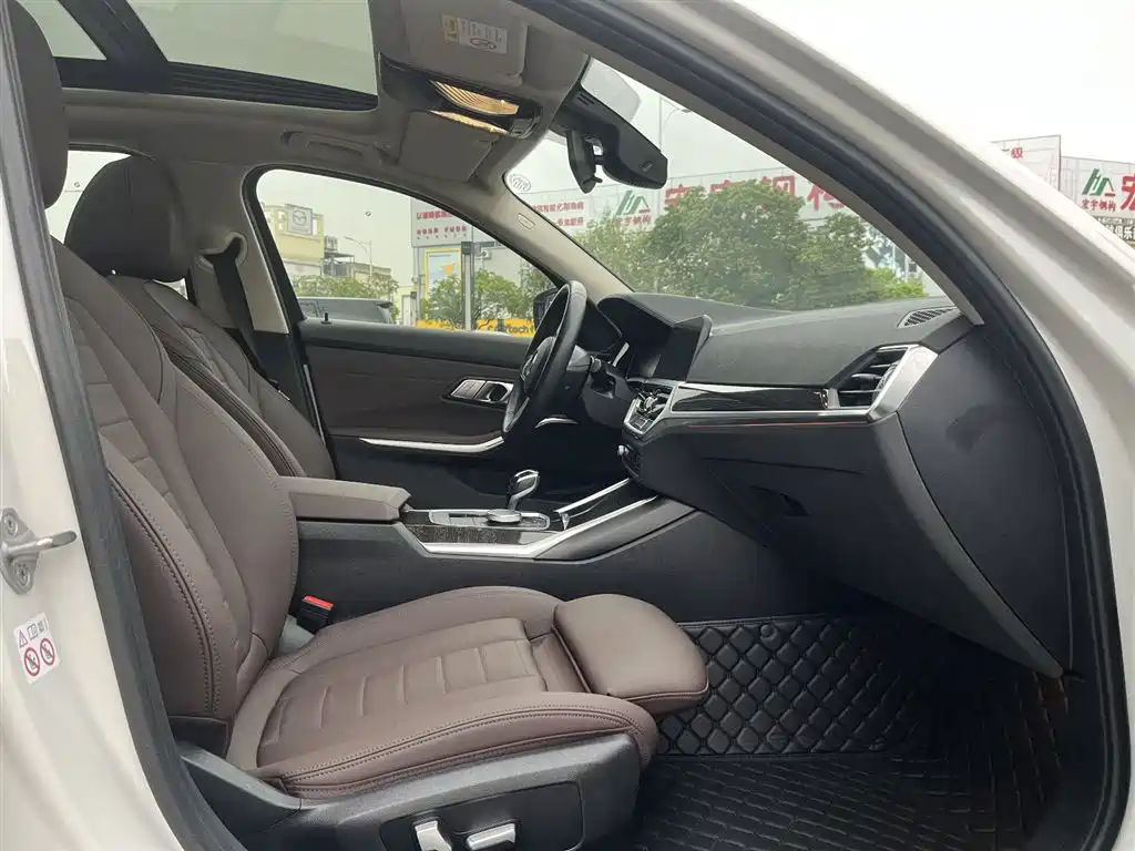 BMW 3 Series 2020 325Li M Sport Package фото 27