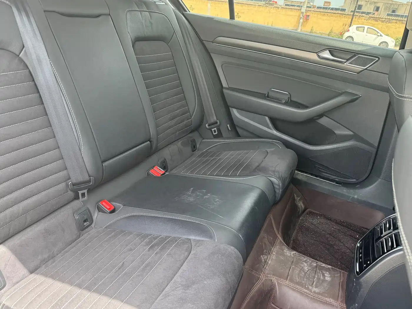 Volkswagen Magotan 2020 330TSI DSG Luxury фото 9