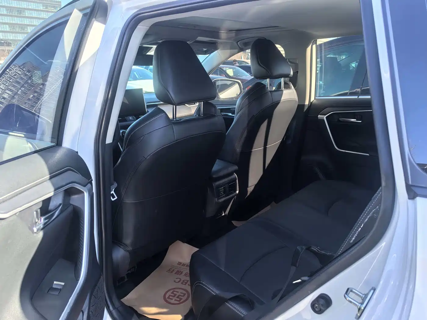Toyota Wildlander 2022 2.0L CVT FWD Luxury Edition фото 7