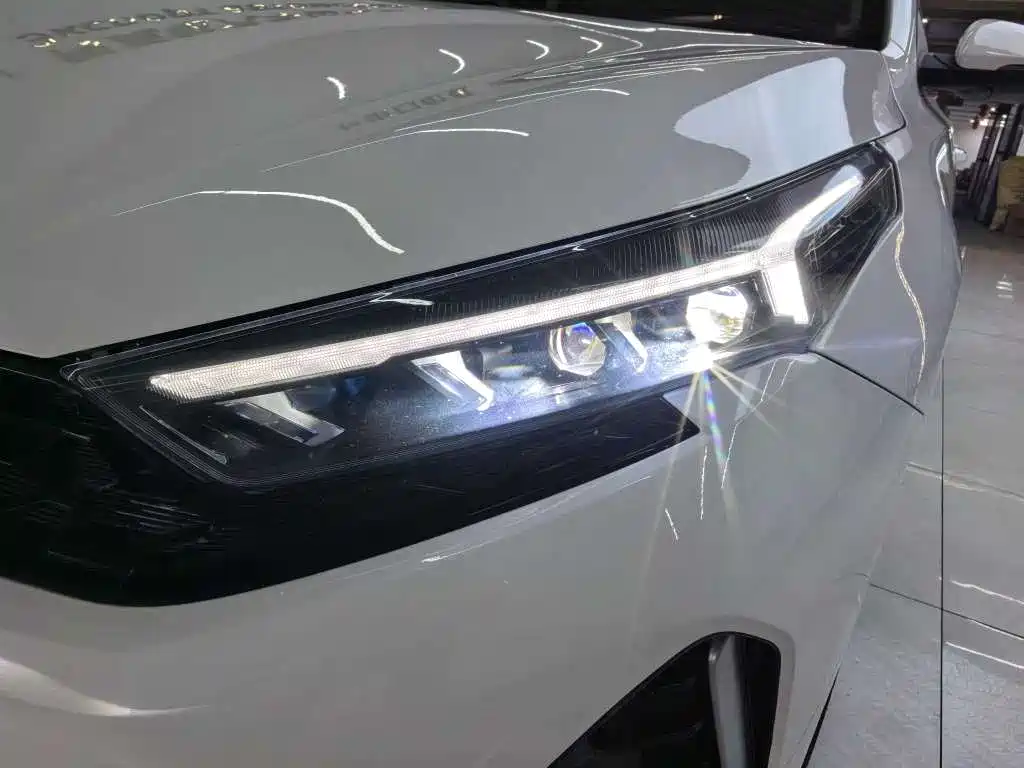 Kia K3 2023 Model 1.5L CVT Luxury Edition фото 8