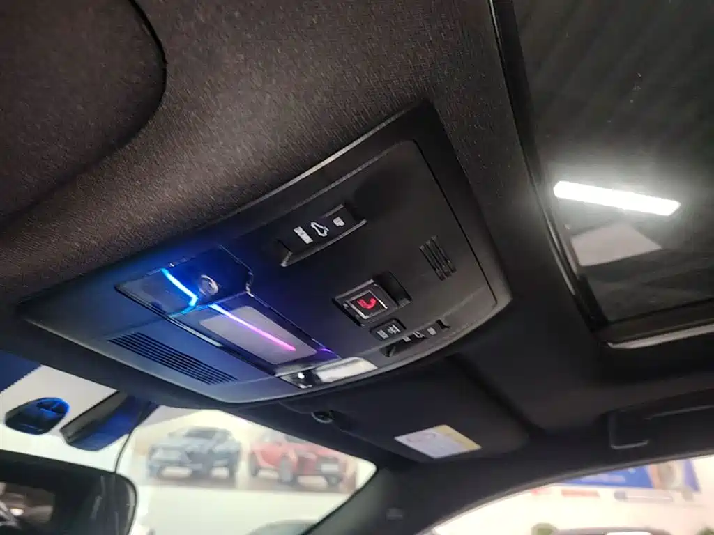 Lexus UX 2020 200 Special Edition фото 18