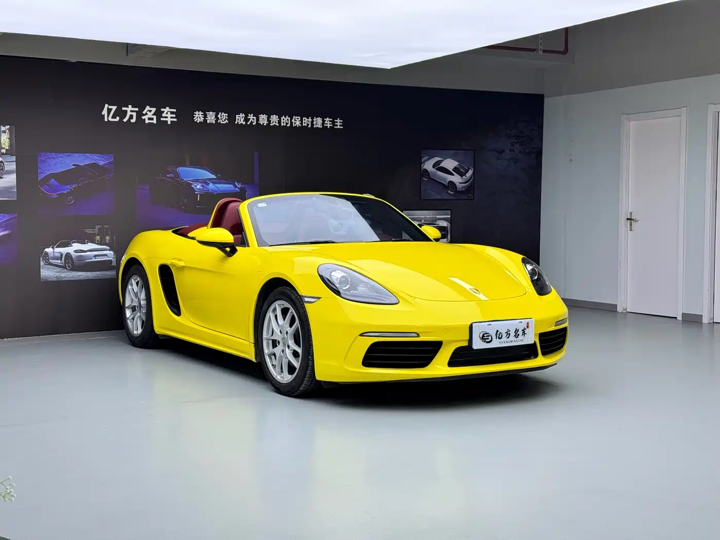 Porsche 718 2018 Boxster 2.0T фото 3