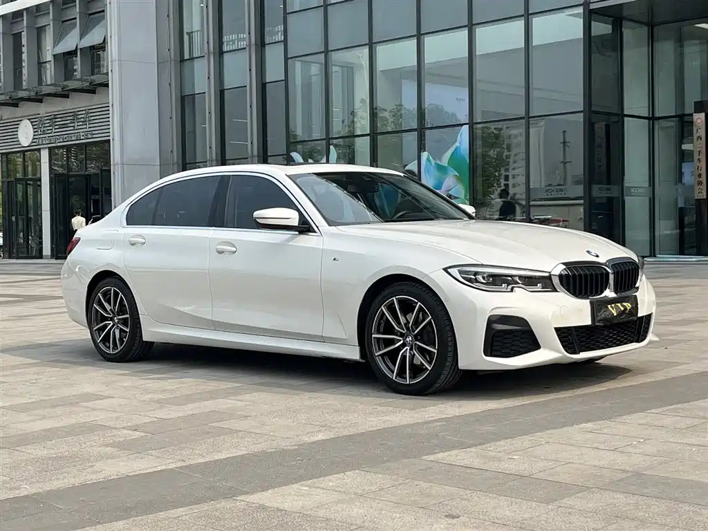 BMW 3 Series 2020 Facelift 325Li Launch Edition фото 3