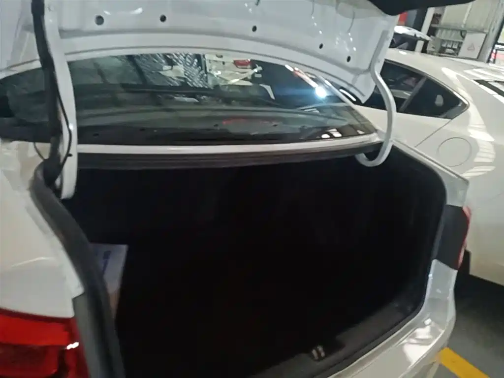 Kia K2 2015 Sedan 1.4L AT GLS фото 19