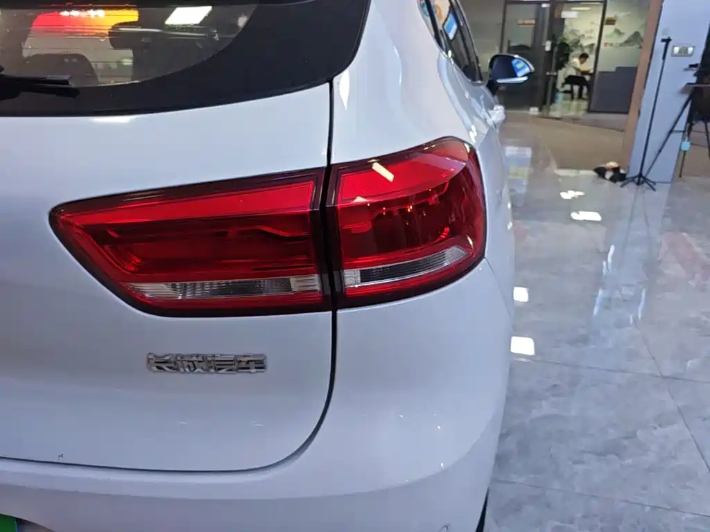 Фото 8 - Haval F5