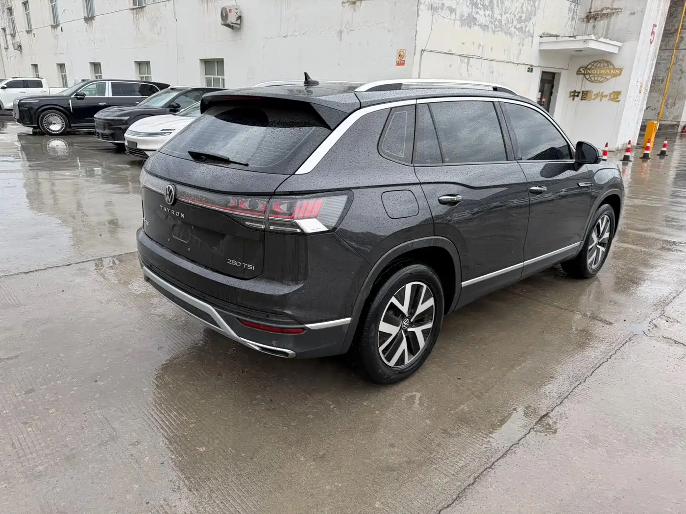 Volkswagen Tayron 2023 280TSI 2WD Luxury Plus Advanced Edition фото 4