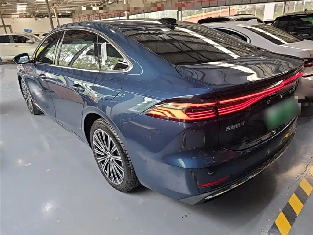 Geely Galaxy Galaxy A7 2025 EM-i фото 5