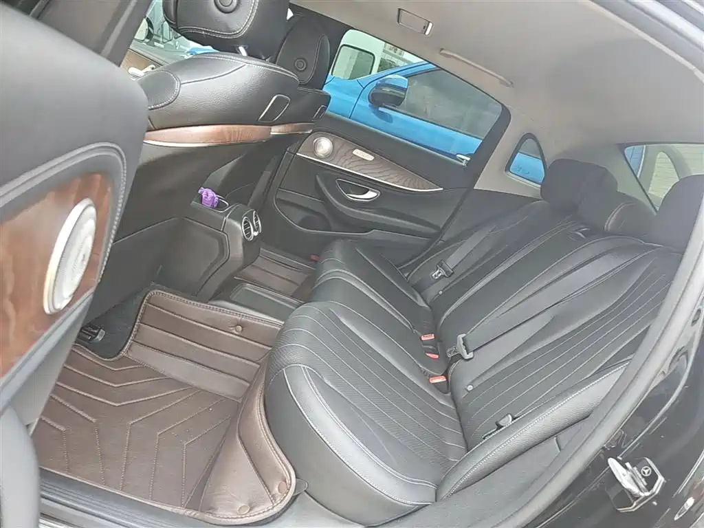 Mercedes-Benz E-Class 2019 E 200 L фото 17