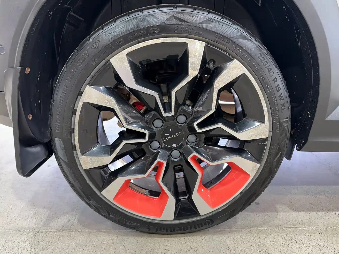 Lynk & Co 06 2020 1.5T Halo фото 8