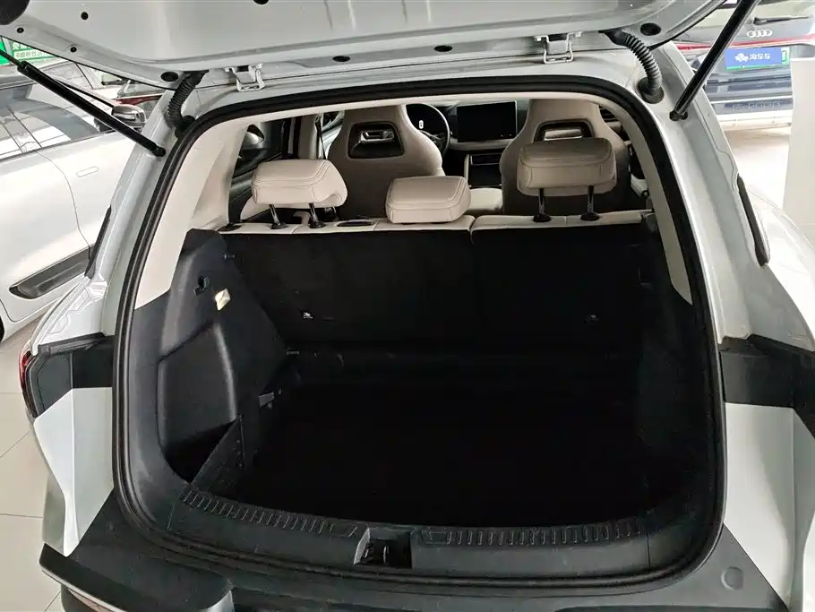 BYD Yuan UP 2025 Smart Drive Edition 401KM Vitality Version фото 4
