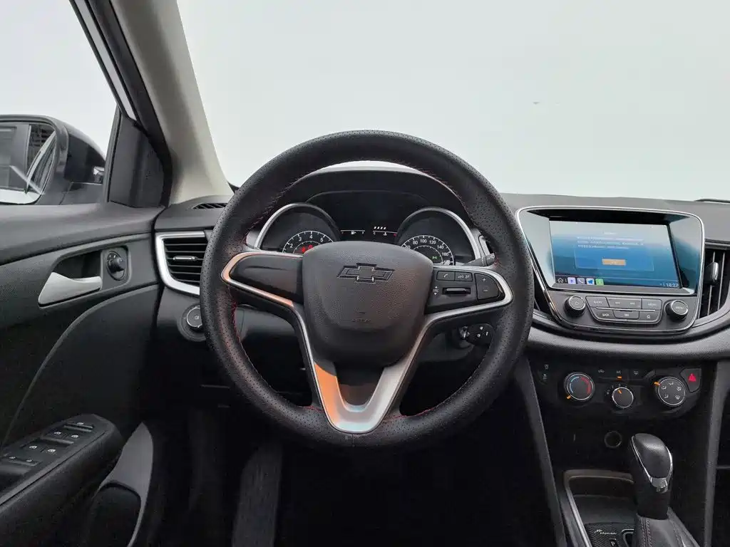 Chevrolet Monza 2019 2019 Redline 320T DCT Joy Edition China VI