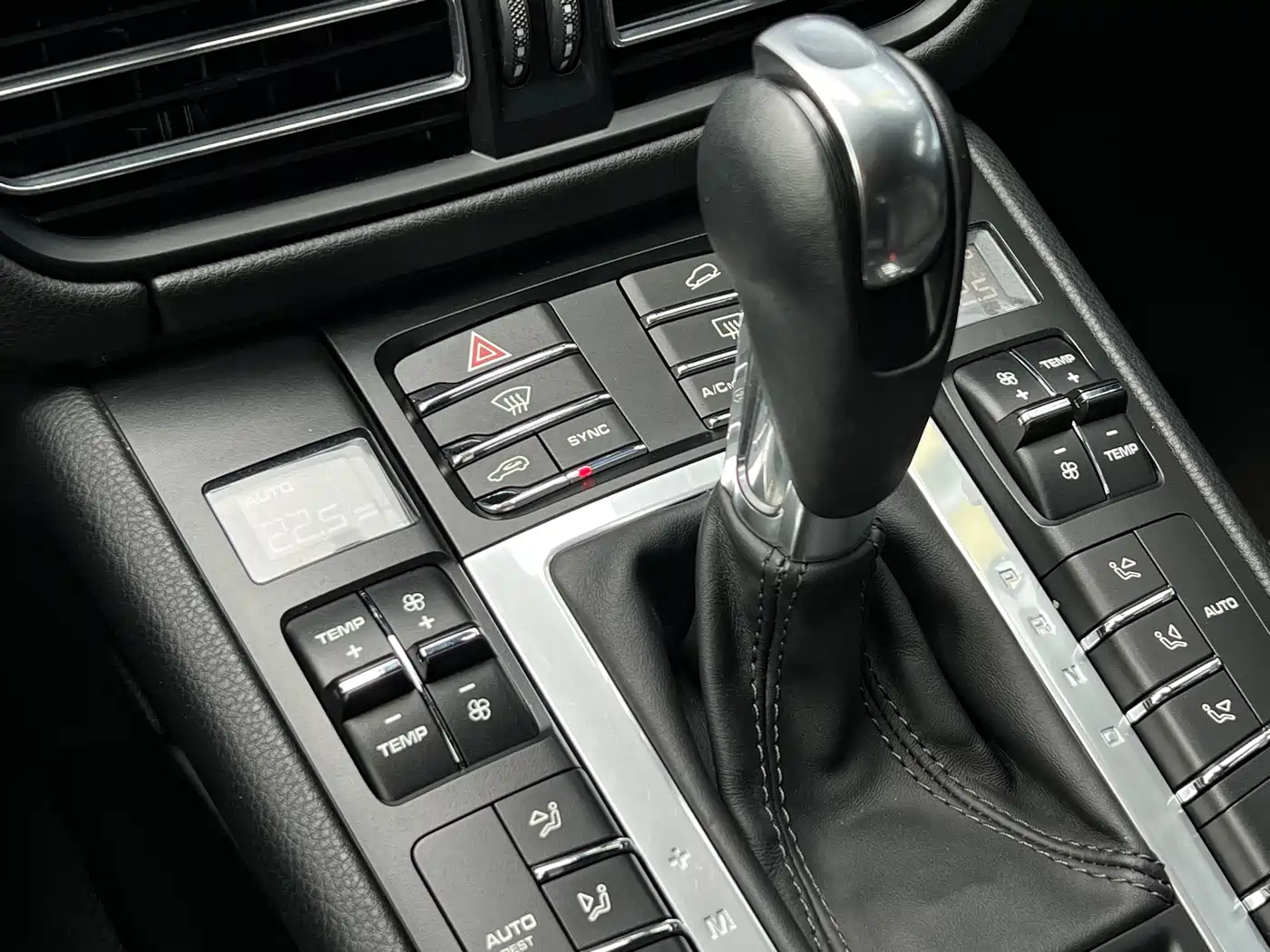 Porsche Macan 2021 Macan 2.0T фото 20
