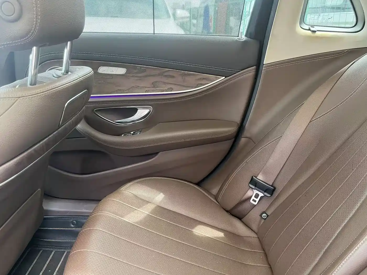 Mercedes-Benz E-Class 2016 E 300 L Fashion Type фото 13