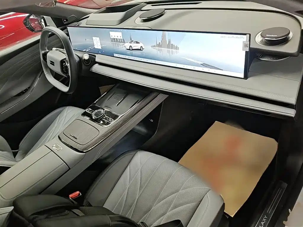 Geely Galaxy Galaxy E8 2025 700km Long Voyage Smart Drive Edition фото 10