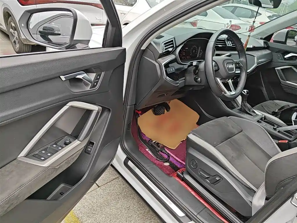 Audi Q3 2019 35 TFSI Progressive Sport фото 16