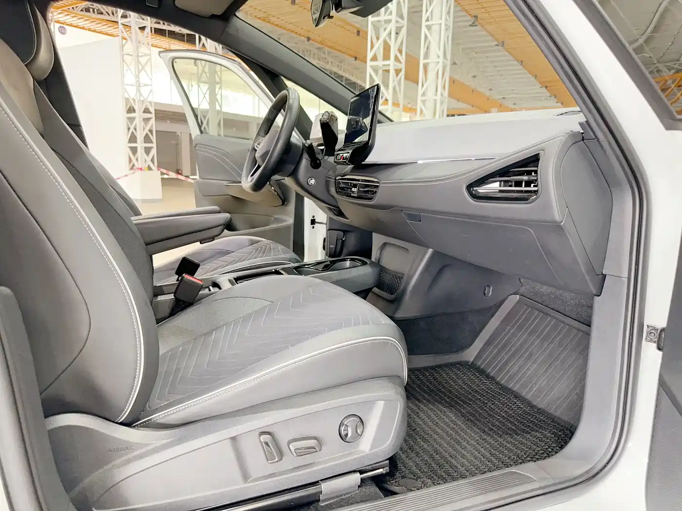 Volkswagen ID.3 2024 Outstanding Edition фото 14
