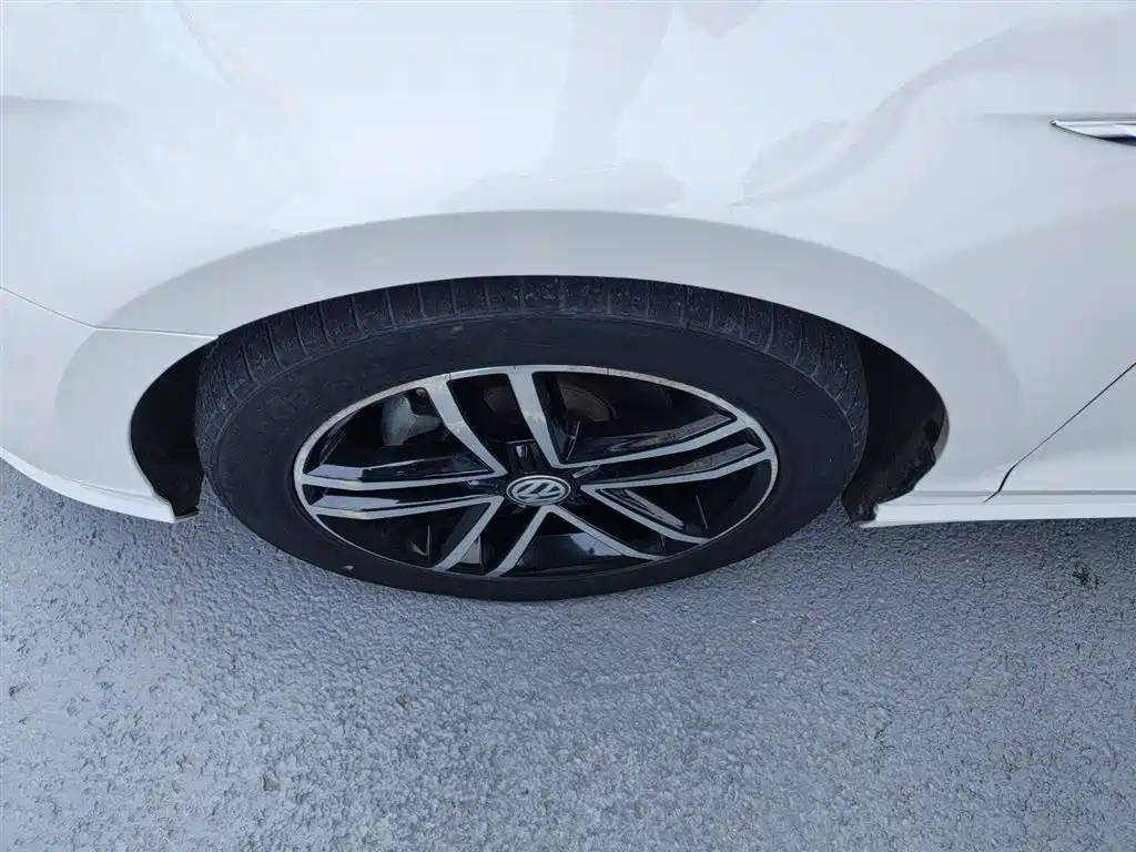 Volkswagen Lamando 2021 280TSI DSG Comfort Edition фото 25