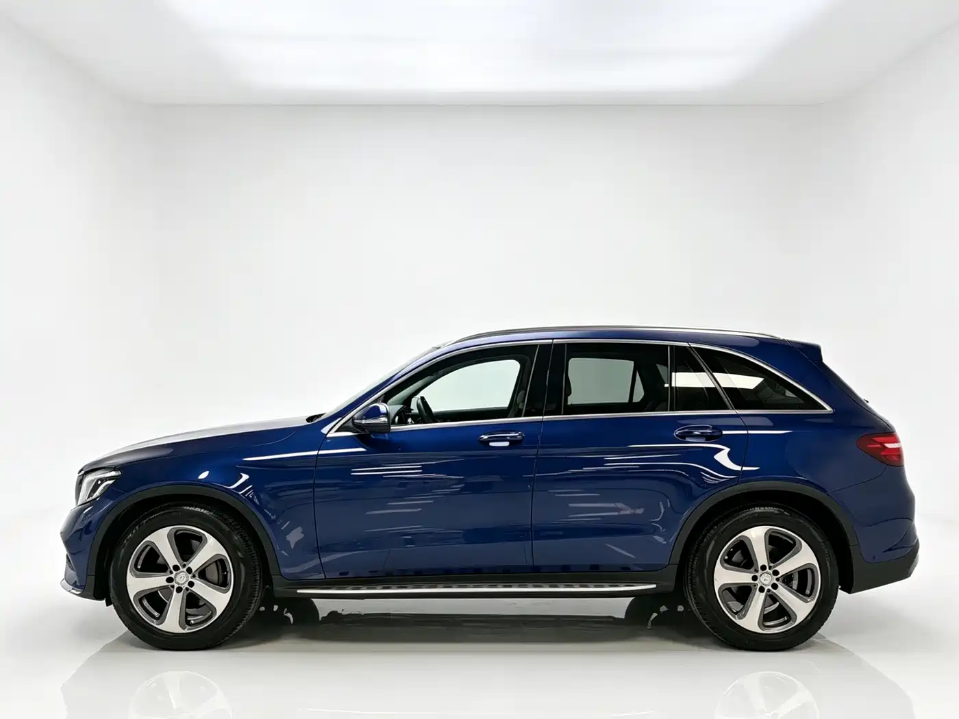 Mercedes-Benz GLC 2016 GLC 260 4MATIC Luxury фото 3