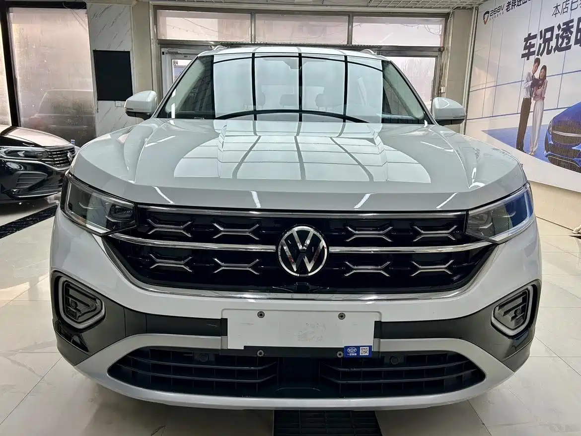 Volkswagen Tayron 2023 280TSI 2WD Luxury Plus Advanced Edition фото 2