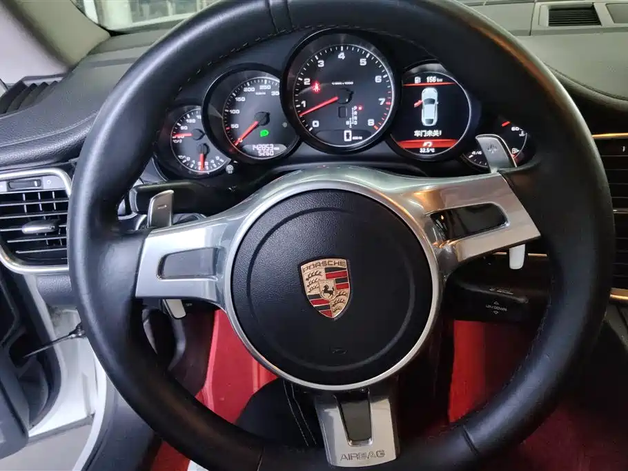 Porsche Panamera 2013 Panamera 4 Platinum Edition 3.6L фото 15