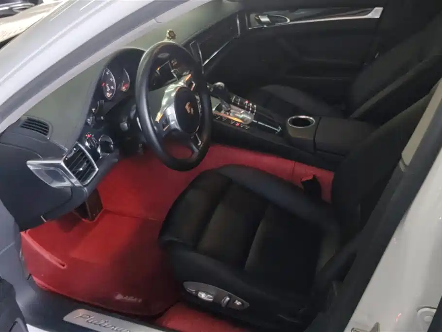Porsche Panamera 2013 Panamera 4 Platinum Edition 3.6L фото 9