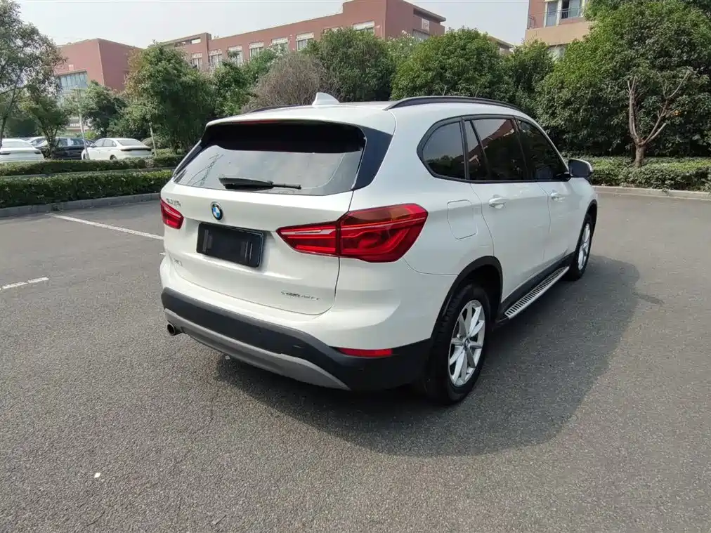 BMW X1 2019 sDrive18Li Fashion Model фото 7