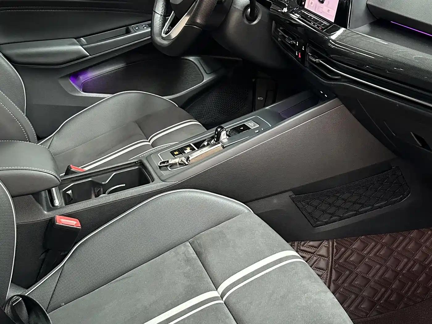 Volkswagen Golf 2021 280TSI DSG R-Line фото 16