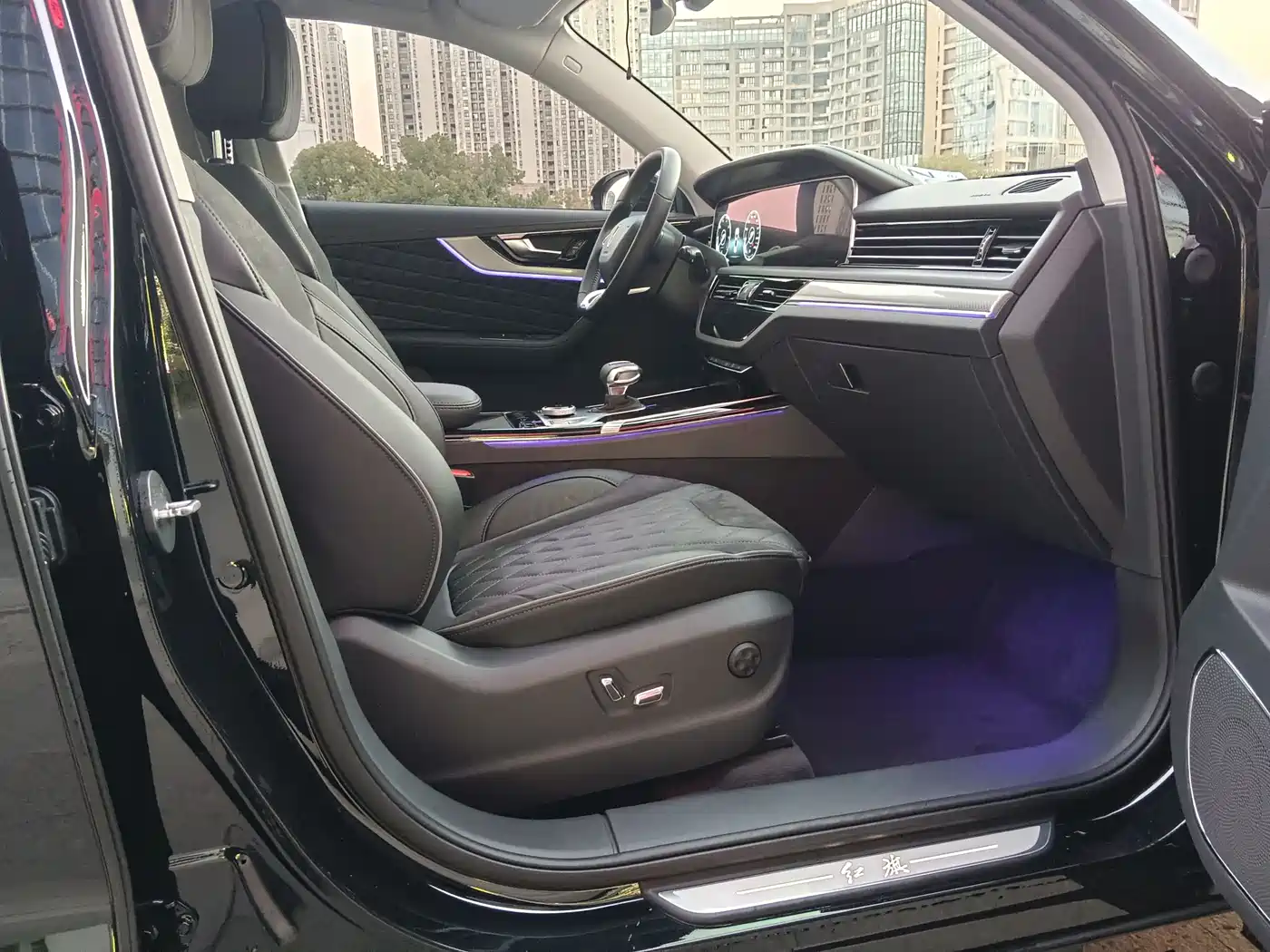 Hongqi HS5 2019 2.0T Smart Connect Enjoy Edition фото 13